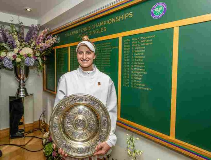 Marketa Vondrousova Claims Victory in Wimbledon 2023 Women's Final, Defeating Ons Jabeur
