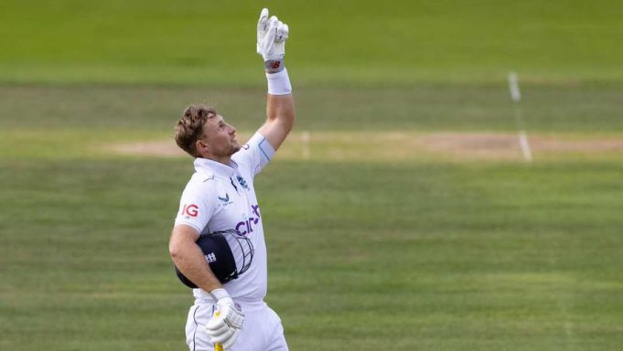 Joe Root Becomes First Player to Score 3,000 Test Runs Against India